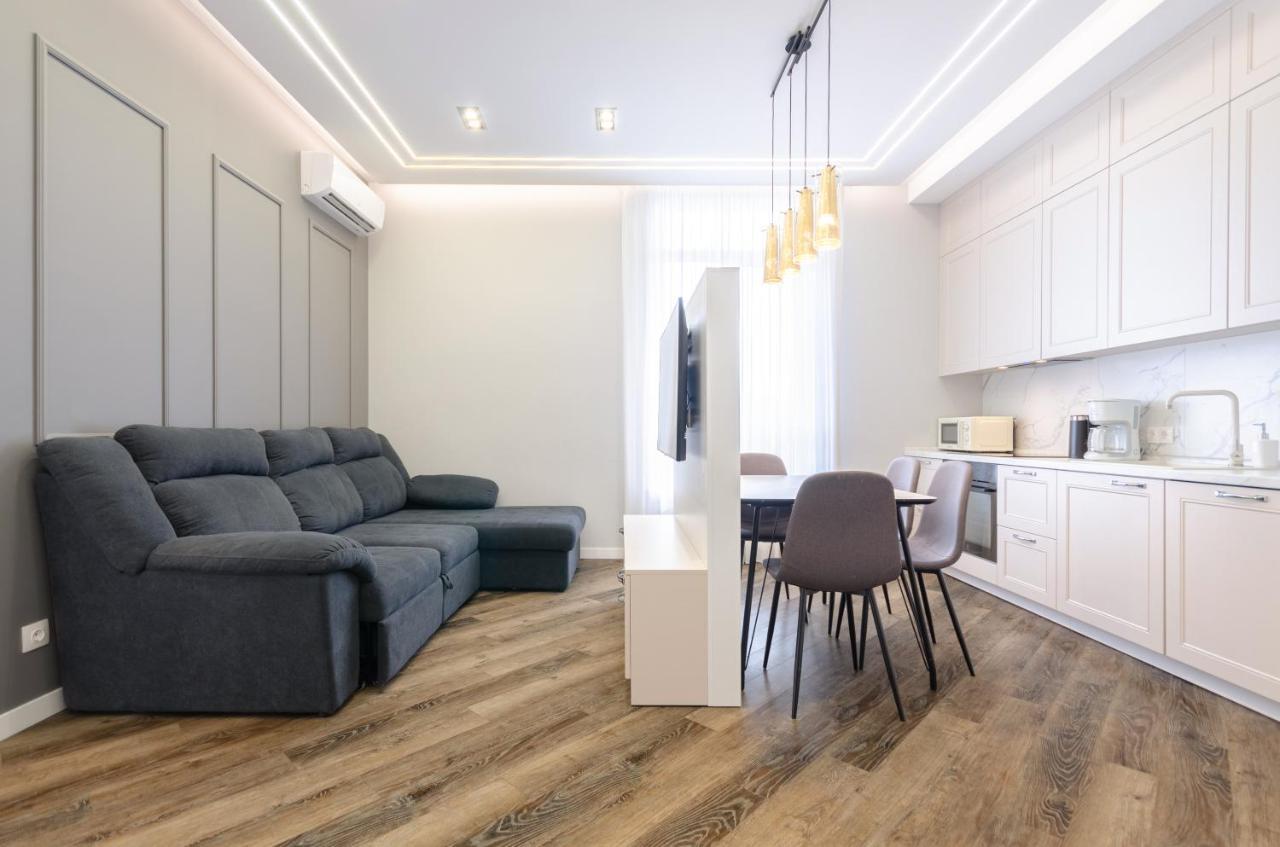 Petrovdom Ж38 In Luxury Apartments At 68 Zhylyanska Street,38 Perlyna Kiev Luaran gambar
